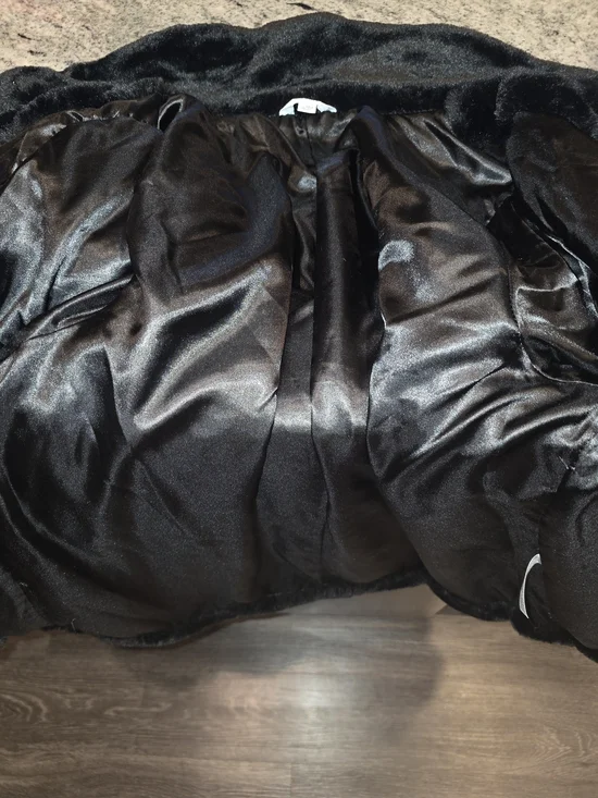 Time and Tru Black Faux Fur Teddy Jacket - Picture 7 of 8